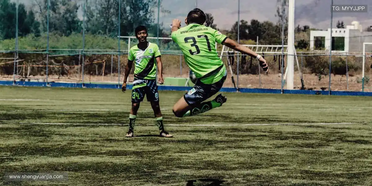 🎁 限量好礼，用热爱为偶像打 call！🎉